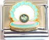 CT9283 Open Clam Shell with Bling Italian Charm