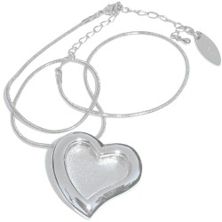 Full Necklace View of MH1005 Classic Locket Rope Necklace