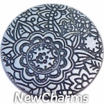 GS667 Pretty Petal Flower Snap Charm