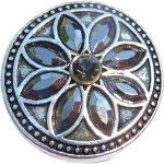 GS704 Dark Flower Snap Charm