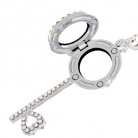 Key shapted living locket